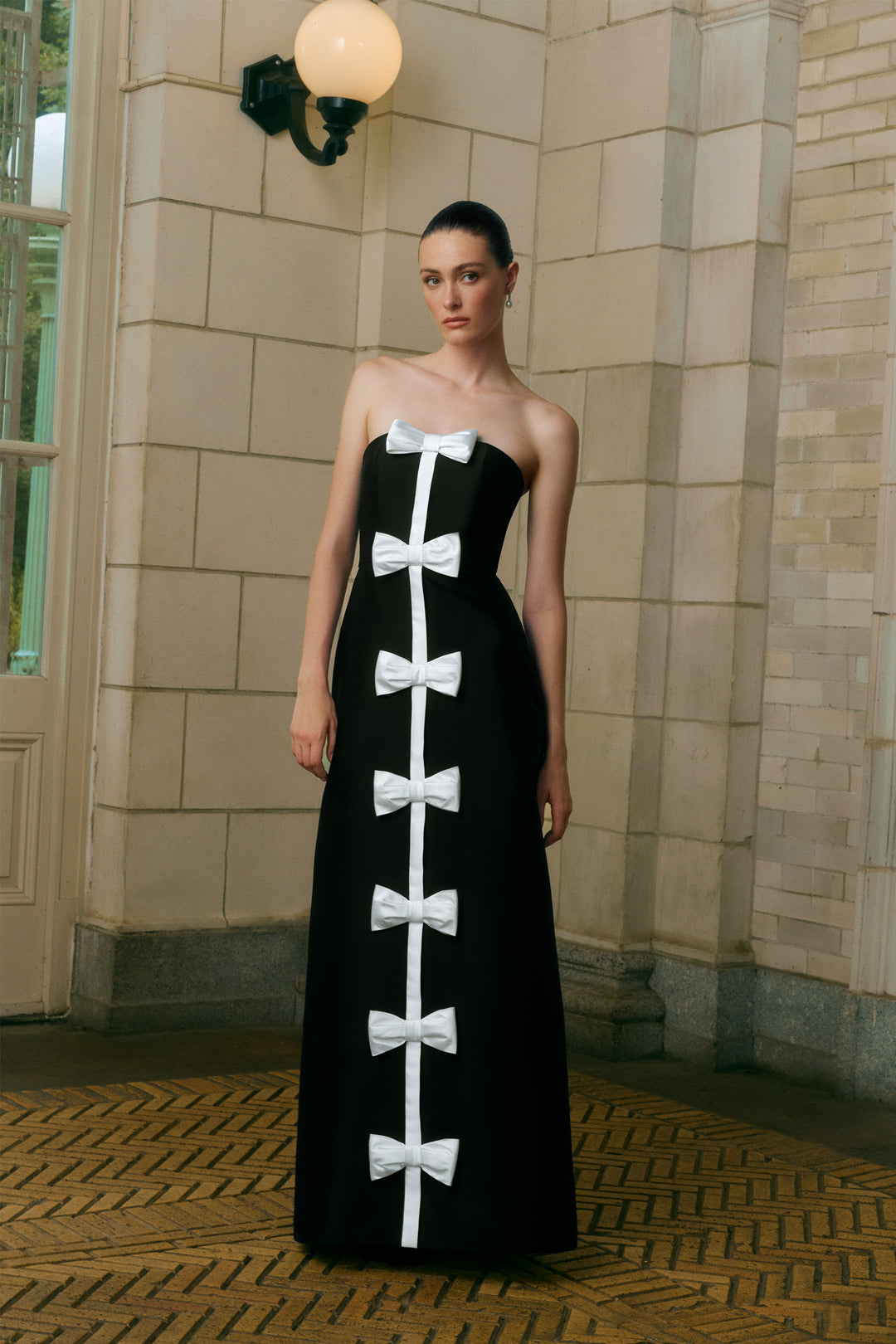Chloe Silk and Wool A-Line Gown Black and White / 8 Chloe Silk and Wool A-Line Gown Black and White / 8